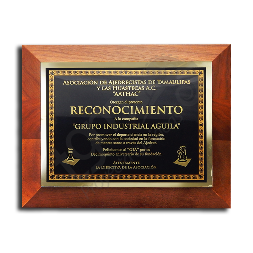 RECONOCIMIENTO BASE MADERA CON PLACA GRABADA LASER Trofeos y Grabados M
